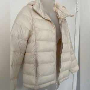 Abercrombie & Fitch Packable Puffer Jacket Size XS NWT!